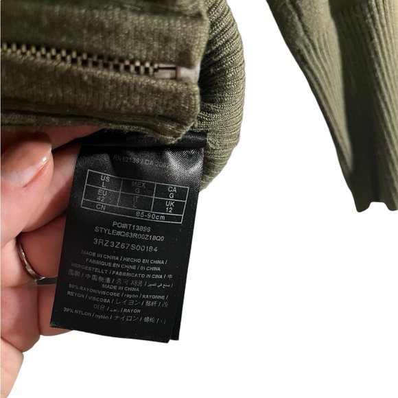 Guess size L Green - Picture 2 of 4